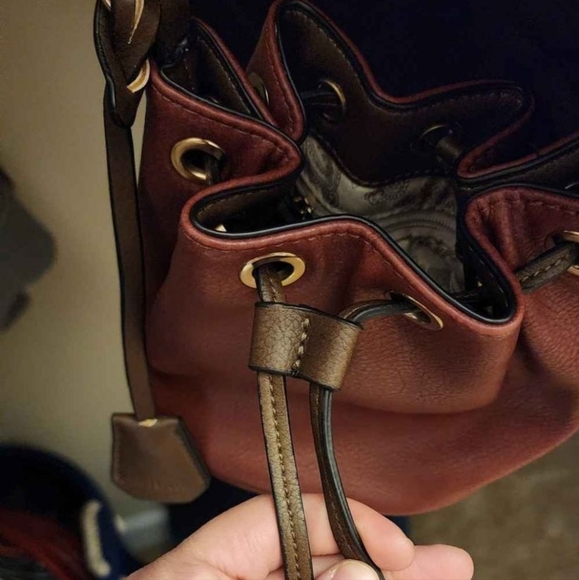 Simply Noelle mini bucket bag - Picture 5 of 6